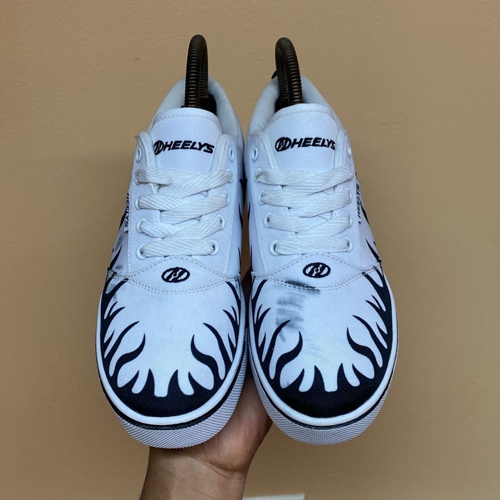 HEELYS White Black Flames - Picture 3 of 17